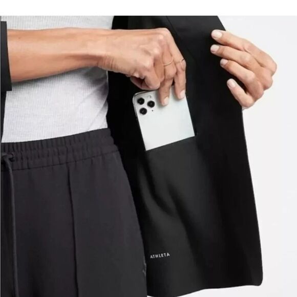 Athleta Avenues wrinkle resistant  Blazer/ Jacket . Style 982816. Size 24 NWT - Picture 3 of 6